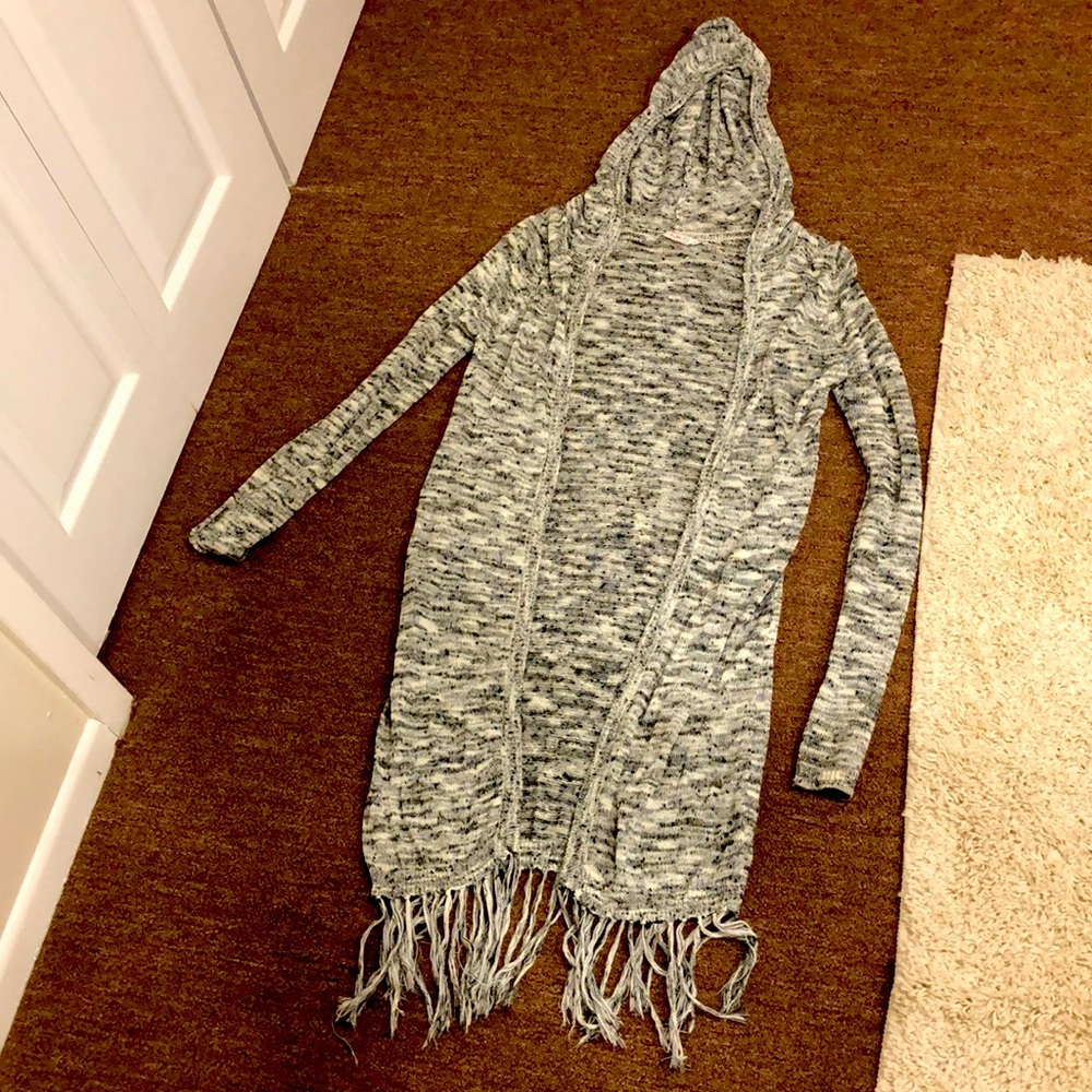 Lucy Hale x Hollister Grey Cardigan!